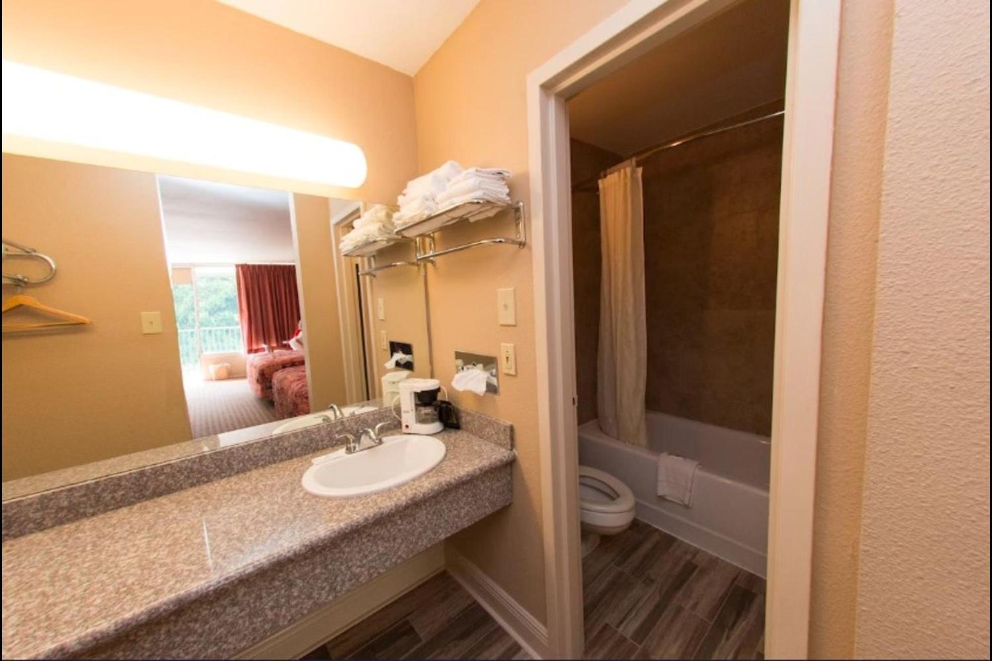 Oyo Hotel Audubon Baton Rouge Port Allen I-10 Экстерьер фото